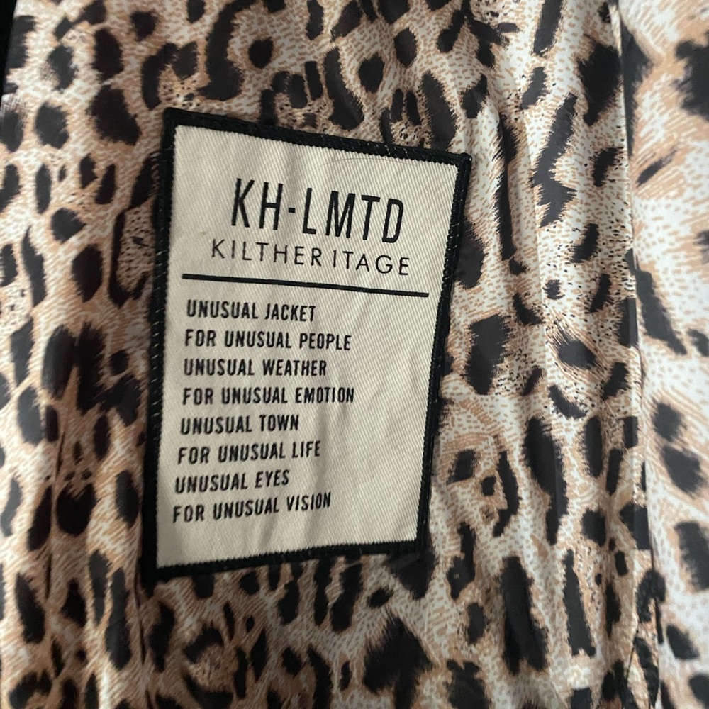 Leopard Bomb jacket - Picture 2 of 6